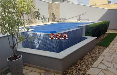 Imagem: A casa em condomínio possui 3 Dormitórios, 3 Suítes, 5 Banheiros