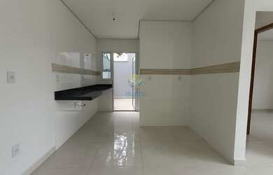 Imagem: O apartamento possui 2 Dormitórios, 1 Suíte, 2 Banheiros