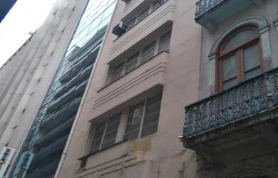 Imagem: A sala comercial possui 14 Banheiros, 1200m² de Área e está