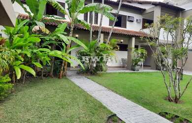 Imagem: A casa em condomínio possui 6 Dormitórios, 2 Suítes, 6 Banheiros