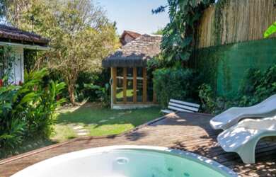 Imagem: A casa em condomínio possui 3 Dormitórios, 2 Suítes, 1 Banheiro