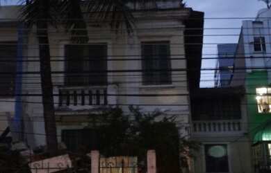 Imagem: A sala comercial e possui 1 Dormitório, Suítes, 3 Banheiros