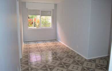 Imagem: O apartamento possui 2 Dormitórios, 1 Banheiro, 72m² de Área