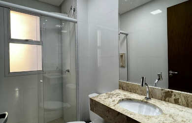 Imagem 9: ENIALE FLAMBOYANT, JARDIM GOIÁS, PORTEIRA FECHADA