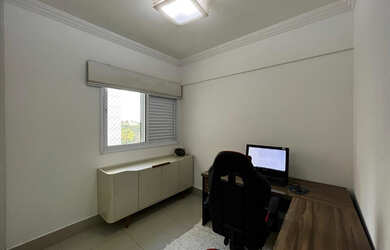 Imagem 11: ENIALE FLAMBOYANT, JARDIM GOIÁS, PORTEIRA FECHADA