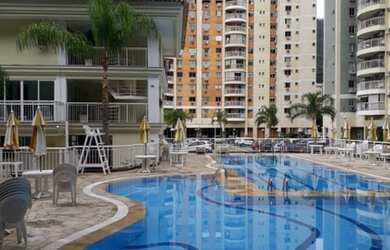 Imagem: O apartamento possui 4 Dormitórios, 1 Suíte, 3 Banheiros