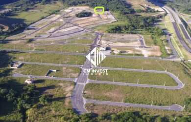 Imagem: O terreno possui 450m² de Área Privada e está localizado