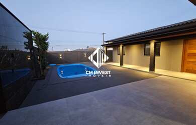 Imagem 4: Casa de Esquina com Piscina em São José na Rua 9 de julho, com área...