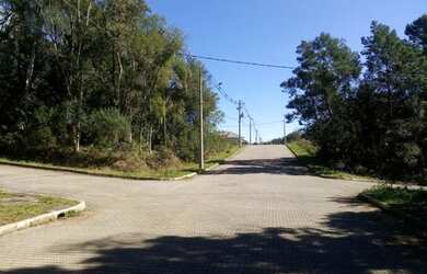 Imagem: O terreno possui 555m² de Área e está localizado em Juriti