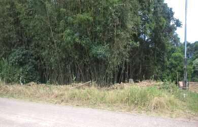 Imagem: O terreno possui 394m² de Área e está localizado em Linha