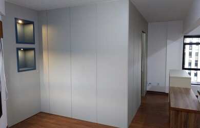 Imagem: O apartamento possui 1 Dormitório, 1 Banheiro, 42m² de Área