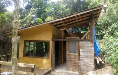 Imagem: A fazenda possui 1 Dormitório, 1 Banheiro, 40m² de Área e