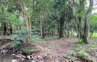 Imagem: A fazenda possui 4 Dormitórios, 1 Banheiro, 1 Vaga na garagem