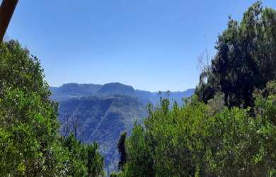 Imagem: A fazenda possui 2 Dormitórios, 2 Banheiros, 2 Vagas na garagem