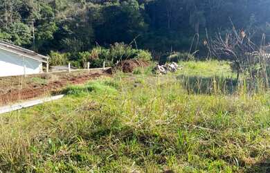 Imagem: O terreno possui 470m² de Área e está localizado em Piá