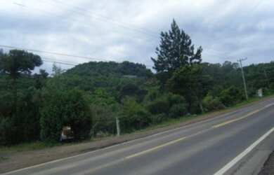 Imagem: O terreno possui 6.467m² de Área e está localizado em Piá