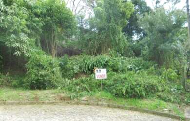 Imagem: O terreno possui 743m² de Área e está localizado em Juriti