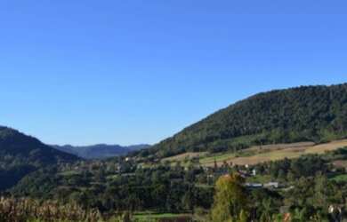 Imagem: O terreno possui 6m² de Área e está localizado em Linha