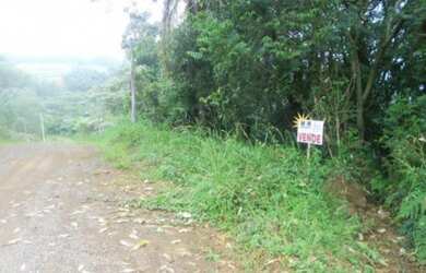 Imagem: O terreno possui 900m² de Área e está localizado em Germânia