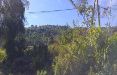 Imagem: O terreno possui 400m² de Área e está localizado em Linha