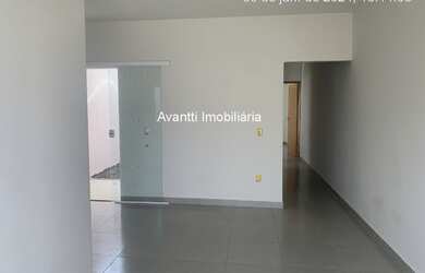 Imagem: A casa possui 2 Dormitórios, 1 Suíte, 1 Vaga na garagem, 53m²