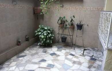 Imagem: O apartamento possui 3 Dormitórios, 2 Banheiros, 1 Vaga na