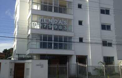 Imagem: O apartamento possui 2 Dormitórios, 1 Suíte, 2 Banheiros