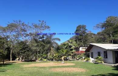 Imagem: A fazenda está localizado em Embuema, Embu Das Artes à venda