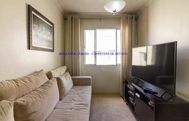 Imagem: O apartamento possui 3 Dormitórios, 1 Banheiro, 1 Vaga na garagem