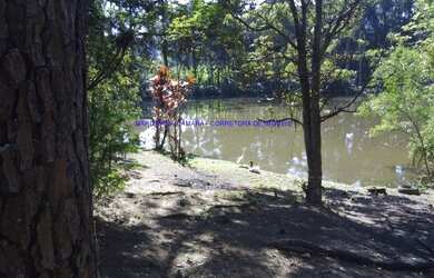 Imagem: A casa possui 2 Dormitórios e está localizado em Embu, Embu