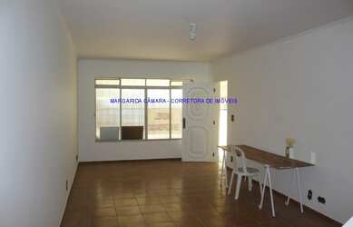 Imagem: A casa possui 5 Dormitórios, 2 Suítes, 1 Banheiro, 5 Vagas