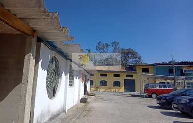 Imagem: O depósito está localizado em Centro, Embu Das Artes à venda