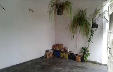 Imagem: A casa possui 3 Dormitórios, 1 Suíte, 3 Banheiros, 2 Vagas