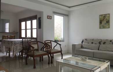 Imagem: A casa possui 3 Dormitórios, 3 Suítes, 4 Vagas na garagem