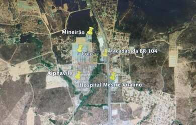 Imagem: O terreno possui 18.000m² de Área Privada e está localizado