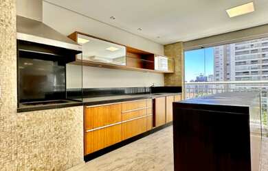 Imagem: O apartamento possui 3 Dormitórios, 3 Suítes, 4 Vagas na garagem