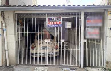 Imagem: A casa possui 2 Dormitórios e 1 Banheiro e está localizado