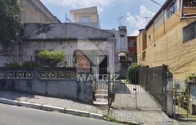 Imagem: A casa possui 2 Dormitórios, 1 Banheiro, 2 Vagas na garagem