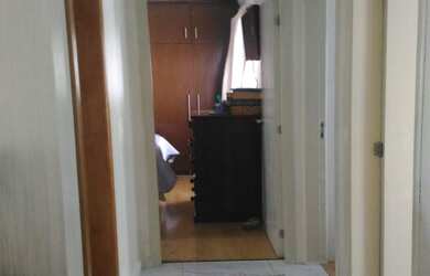 Imagem: O apartamento possui 3 Dormitórios, 1 Suíte, 1 Banheiro, 2