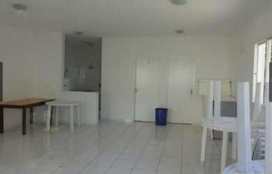 Imagem: A casa possui 3 Dormitórios, 1 Suíte, 2 Banheiros, 2 Vagas