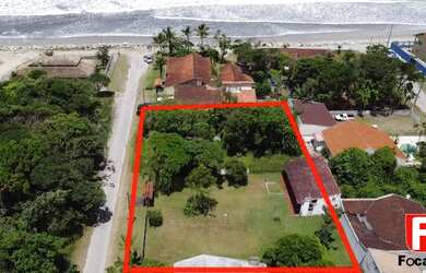 Imagem: O terreno possui 768m² de Área Privada e está localizado