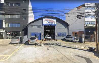 Imagem: O depósito possui 2 Banheiros, 350m² de Área e está localizado