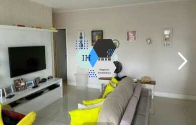 Imagem: O apartamento possui 2 Dormitórios, 1 Suíte, 2 Vagas na garagem