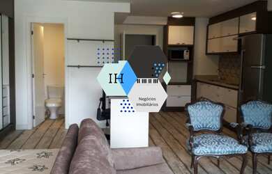 Imagem: O apartamento possui 1 Dormitório, 1 Banheiro, 1 Vaga na garagem