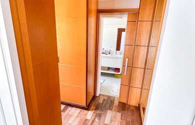 Imagem: A casa possui 3 Dormitórios, 4 Banheiros, 260m² de Área e