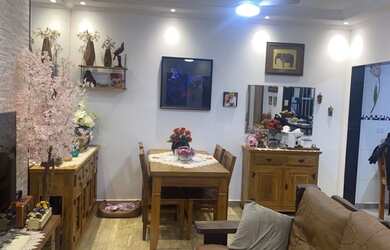 Imagem: A casa possui 2 Dormitórios, 1 Suíte, 2 Banheiros, 2 Vagas