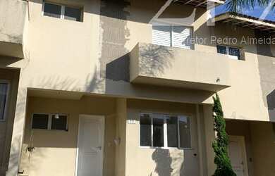 Imagem: A casa em condomínio possui 3 Dormitórios, 1 Suíte, 3 Banheiros