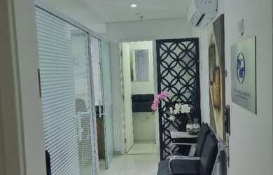 Imagem: A sala comercial possui 1 Banheiro, 1 Vaga na garagem, 74m²