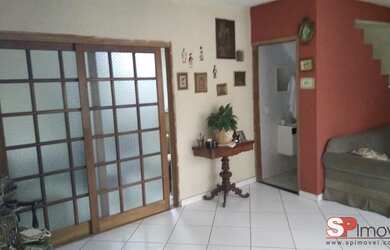 Imagem: A casa possui 3 Dormitórios, 1 Suíte, 3 Banheiros, 3 Vagas