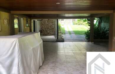 Imagem: A casa possui 3 Dormitórios, 1 Suíte, 2 Banheiros, 2 Vagas